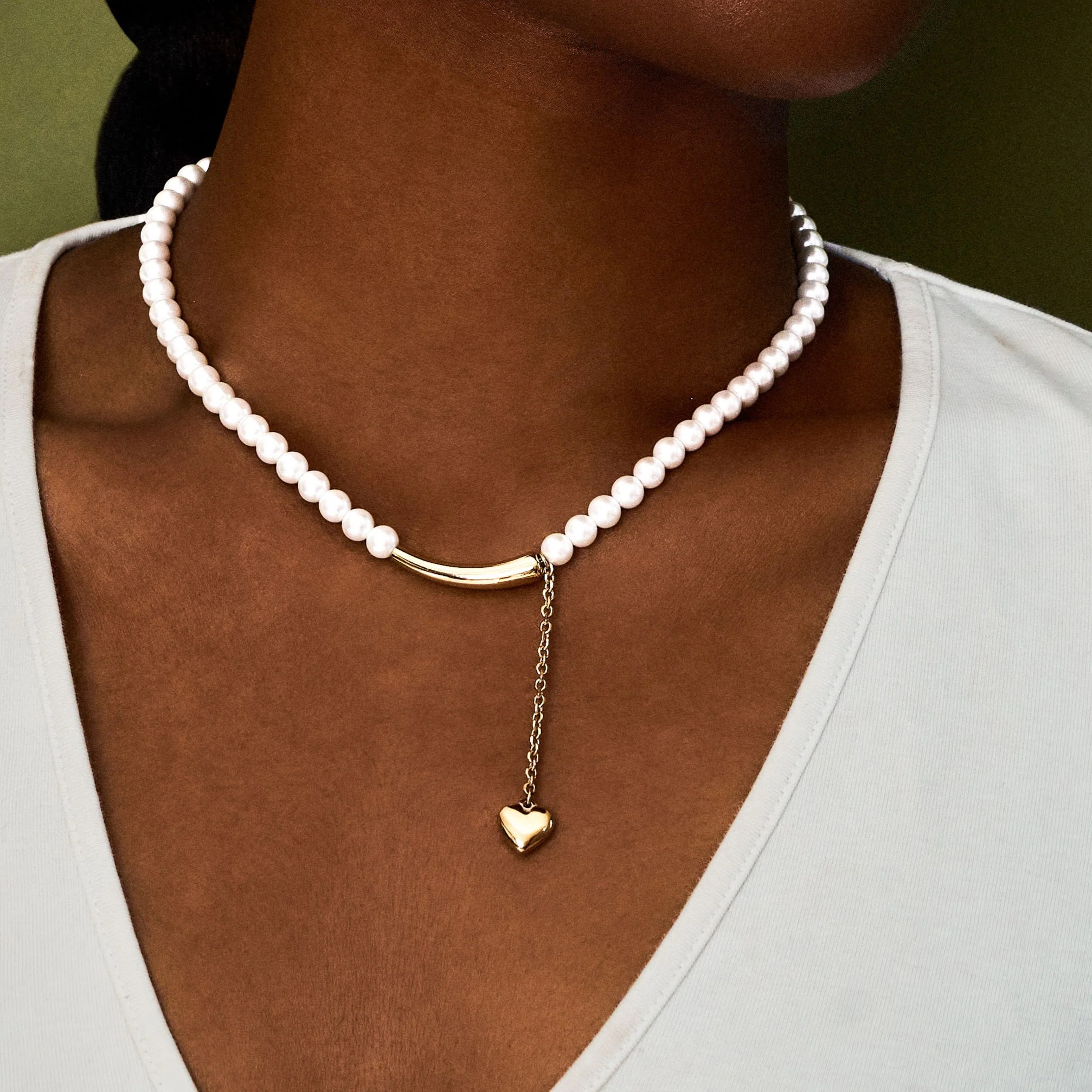 Lover's Crescent Pearl Chain - Image 4